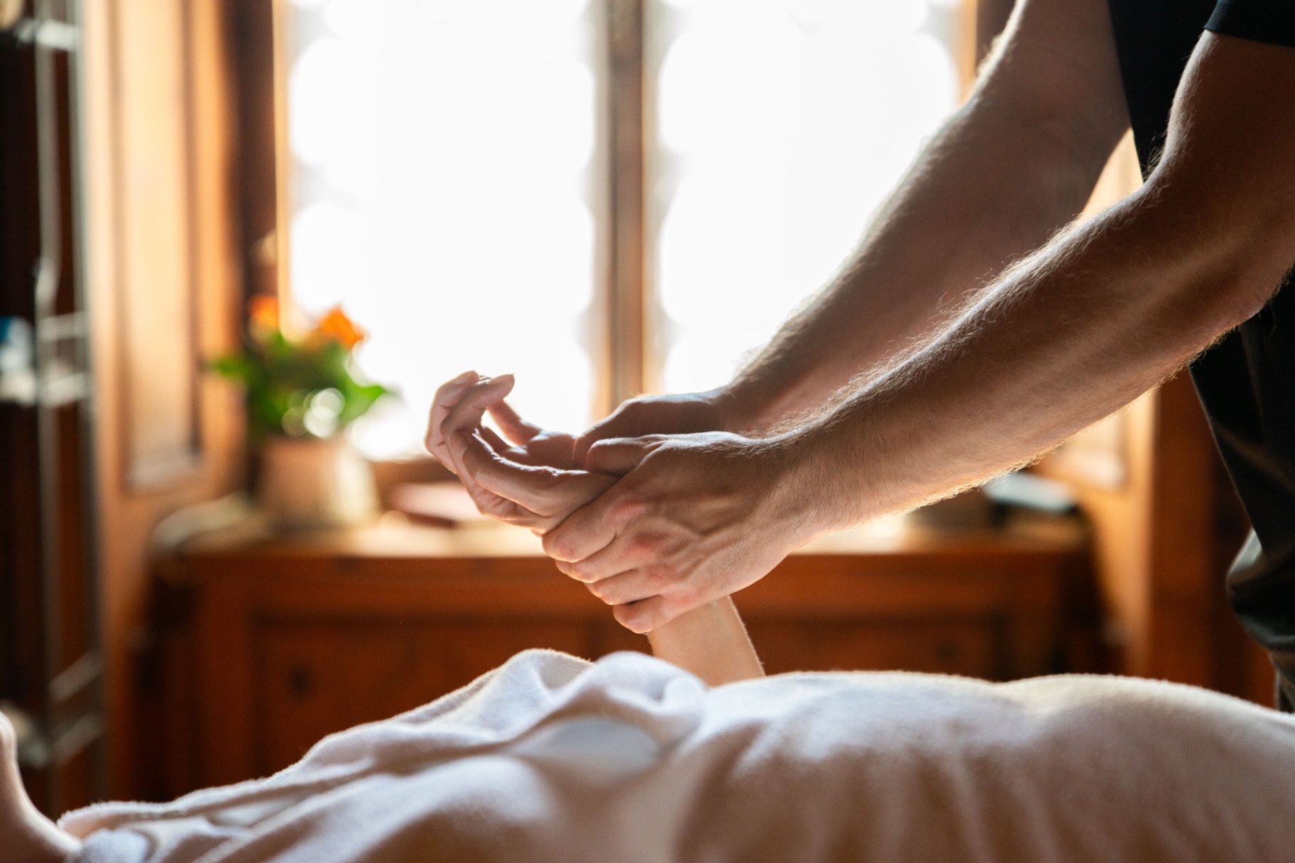 Wellbeing treatment in the estate’s historic wooden room dating from 1900 10